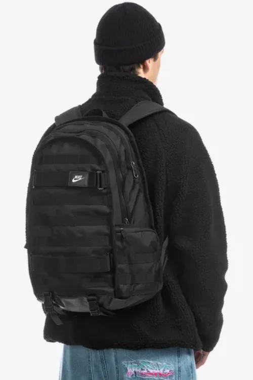 나이키 RPM 백팩 디자인